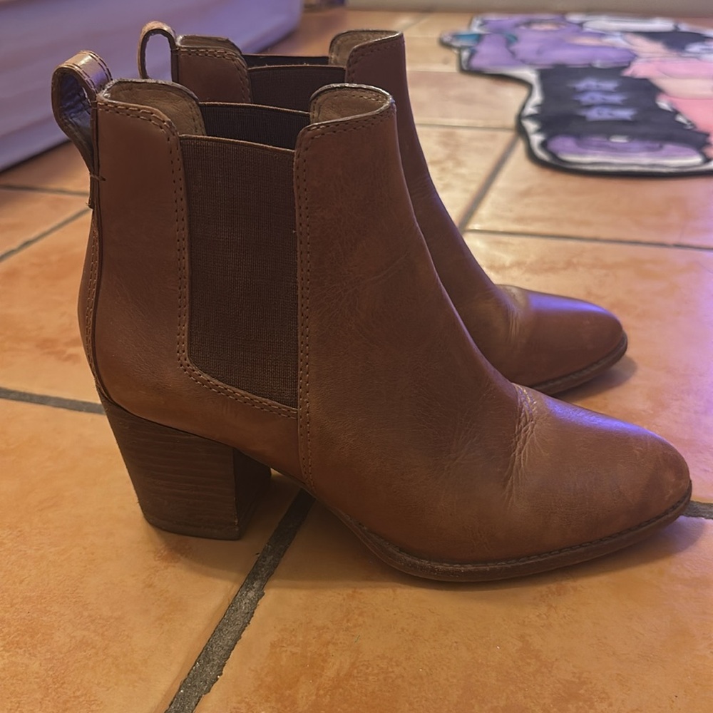 Madewell Regan Chelsea Heeled Boot 6.5